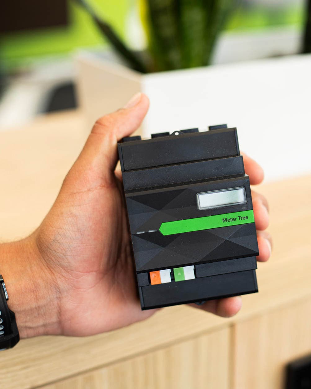 Energiemeter in hand