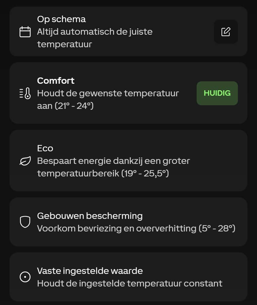 App-scherm met de temperatuurmodi op schema, comfort, eco en gebouwbescherming.